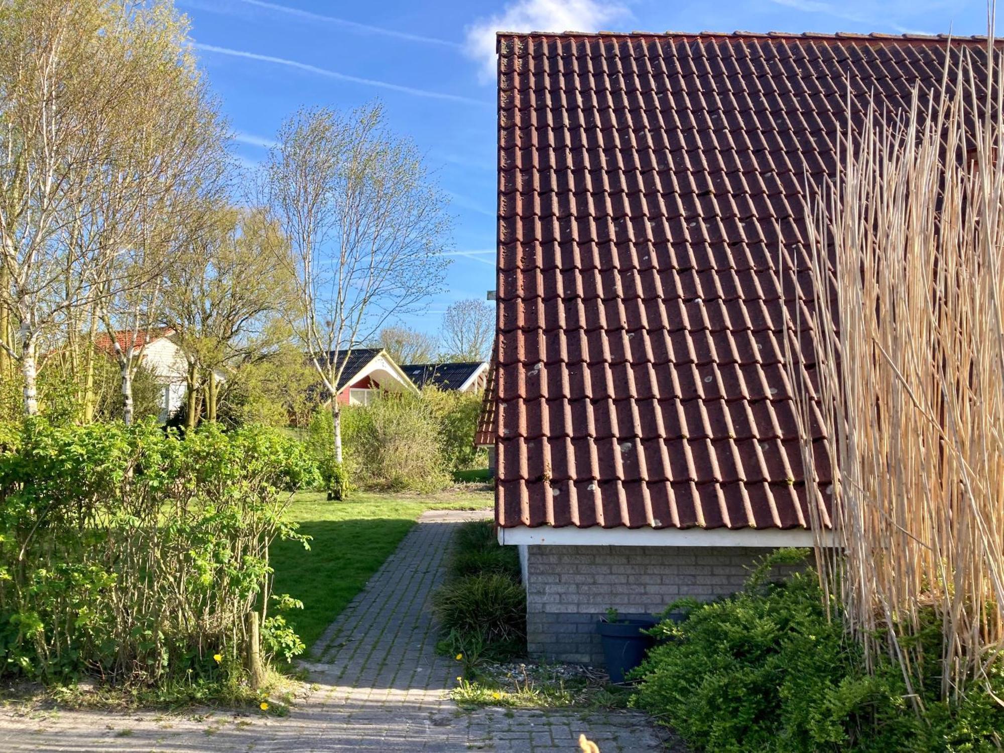 Grachthaus 6Pers House With A Private Terrace And Garden By The Lauwersmeer Villa Anjum Exterior photo